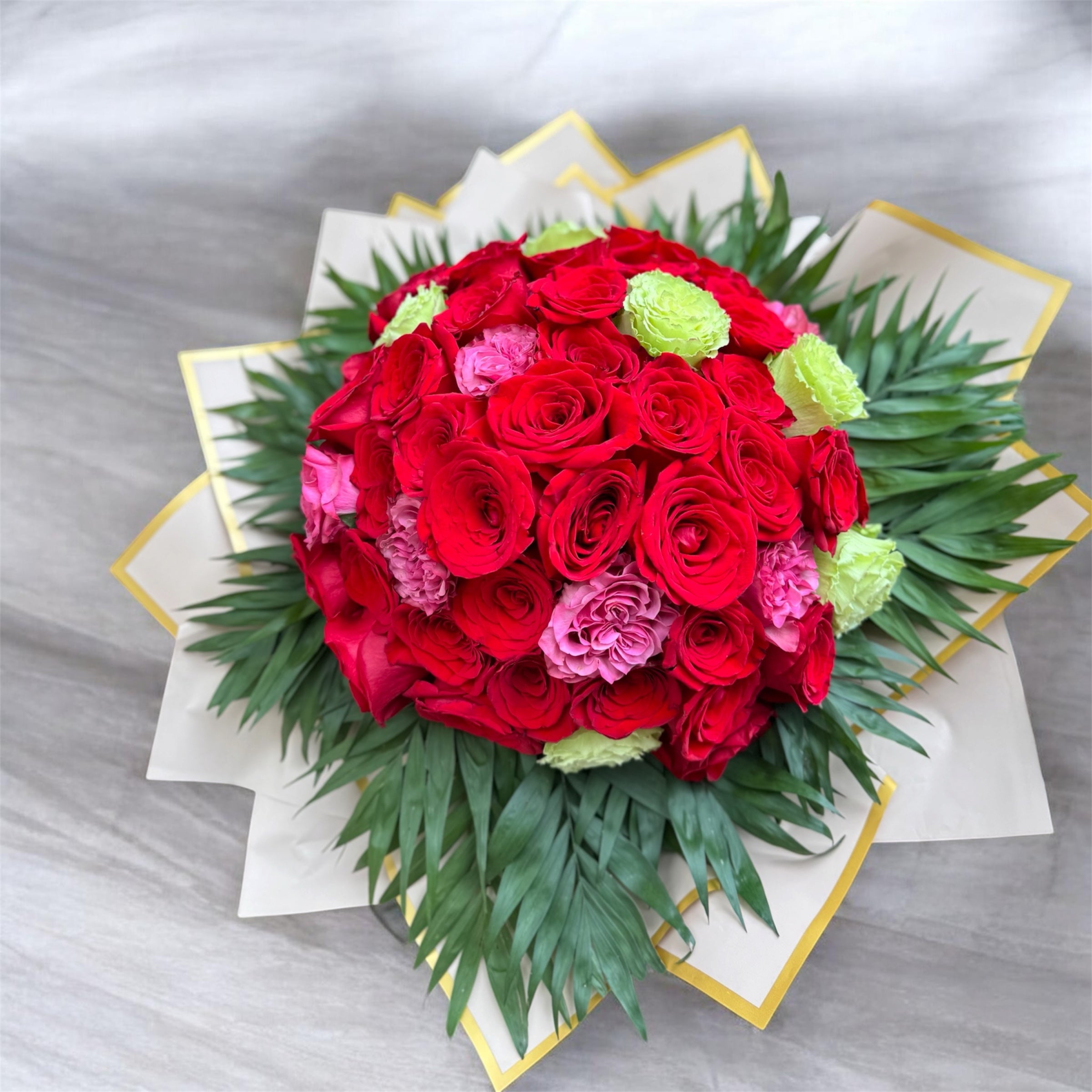Buchet 51 trandafiri